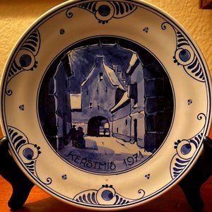 Vintage Christmas plate